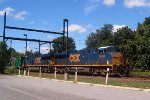 CSX 5400 leads K706 trash train.